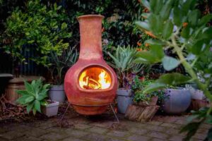 FIRE PIT OR CHIMINEA